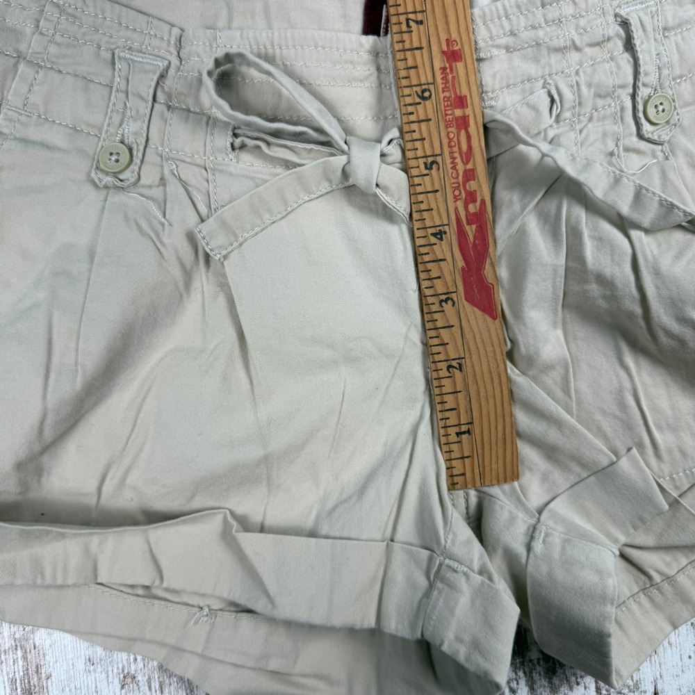 VTG Y2K Hollister Khaki Chino Mini Micro Shorts Size 3 Tie Waist Ultra Low Rise - Picture 7 of 7